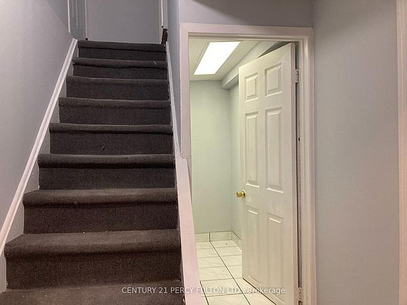 4th image of 41 Rosseter Rd #Basement