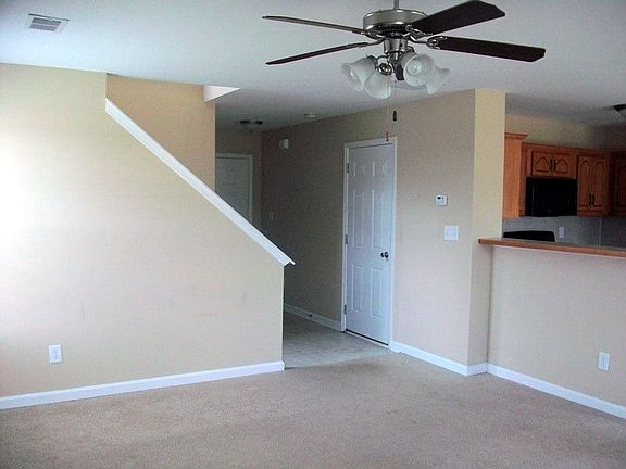 5th image of 107 Cypress Ct