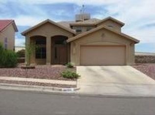10717 Pleasant Sand Dr, El Paso, TX 79924