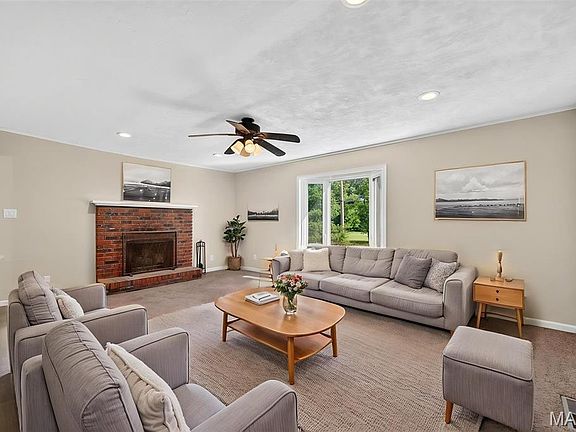 3rd image of 2324 Boeing Dr