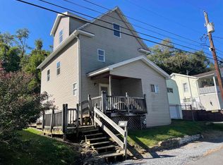 483 Ohio Ave, Westover, WV 26501