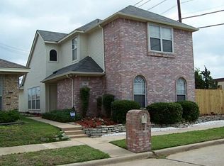 701 Greenridge Dr, Arlington, TX 76017