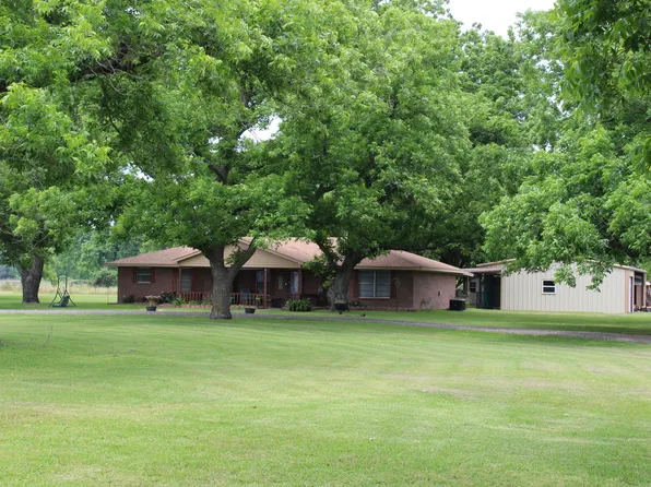 174 Lcr 472, Mexia, TX 76667