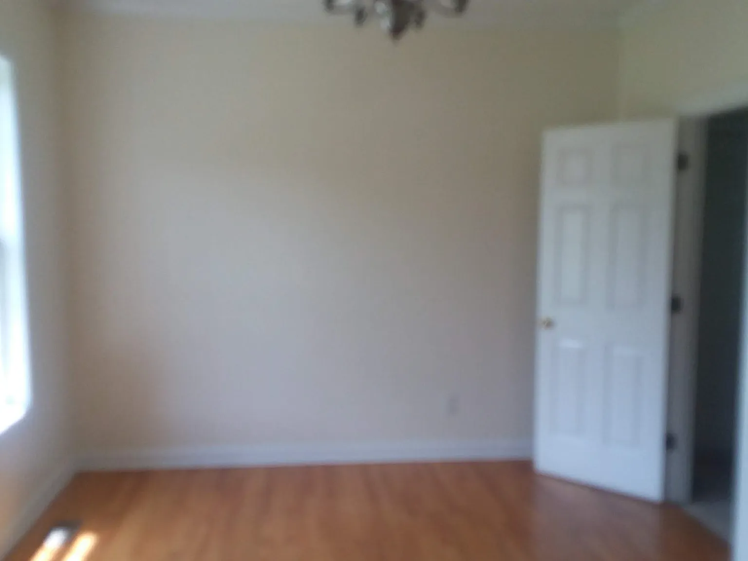 3 bed, 2.5 bath, 2045 sqft, $2,200 — Photo 4