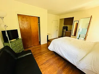 Rented by Bond New York