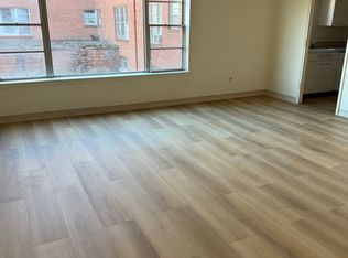 1706 Avenue G #110, Sterling, IL 61081