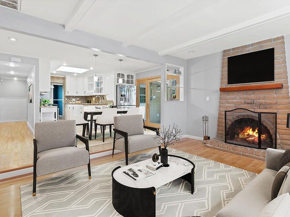 1st image of 294 Calero Ave