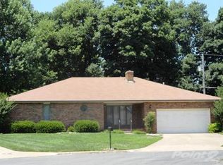 3901 S Belvedere Ct, Springfield, MO 65807