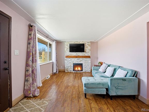 2nd image of 4752 Dover Street