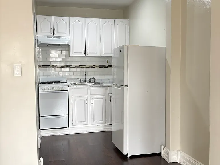 112 W 121st St #8 — Photo 5