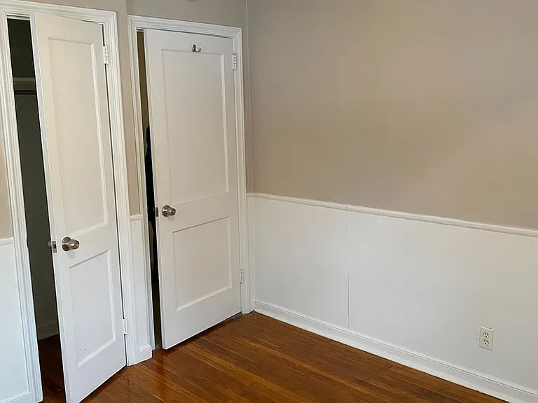 2311 Bryn Mawr Ave — Photo 16
