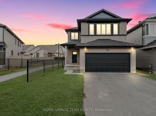 846 Sendero Way, Ottawa, ON K2S 2W9