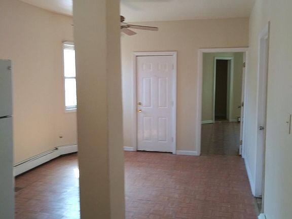 2nd image of 10 Pine St #2