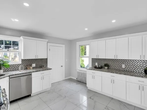 379 Seminary Ave, Rahway City, NJ 07065