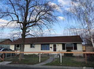 130 H St SE, Ephrata, WA 98823