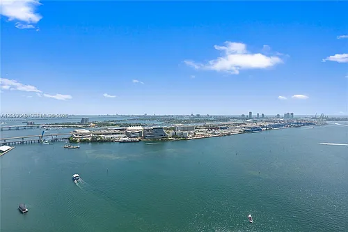 335 Biscayne Blvd #4112 Photo 1