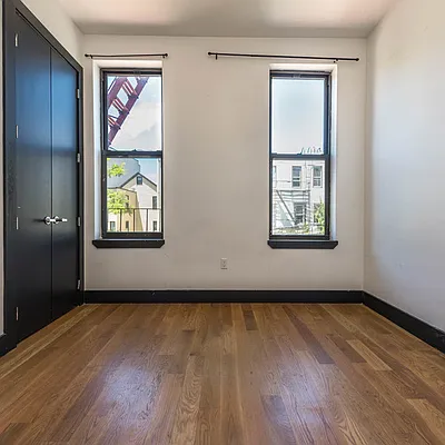Rented by Nooklyn NYC LLC | media 26
