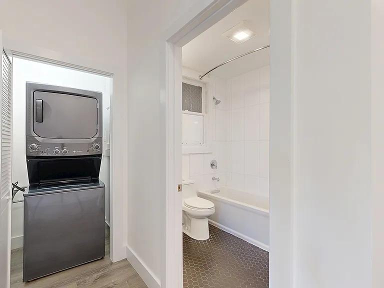 980 Bush St #412 — Photo 8
