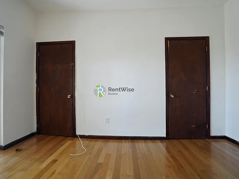 89 Sheridan St #3 — Photo 12