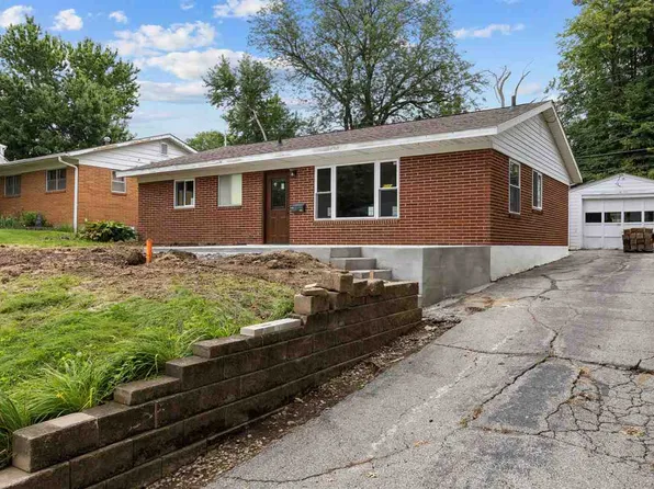 711 13th Ave, Coralville, IA 52241