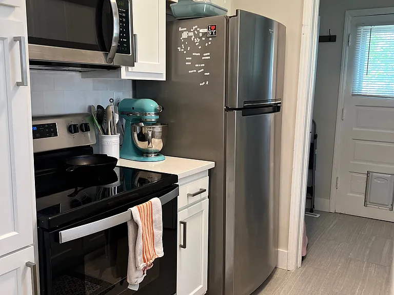2250 S Williams St — Photo 5