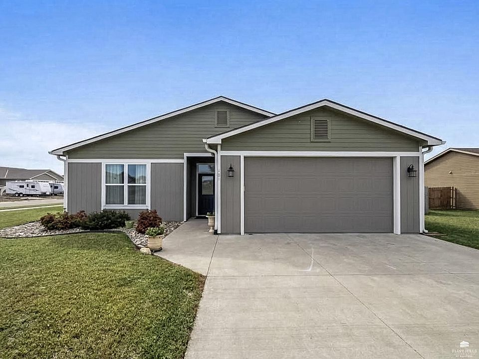 1st image of 101 Bob White Cir