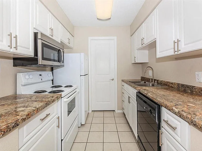 5953 Curry Ford Rd — Photo 12