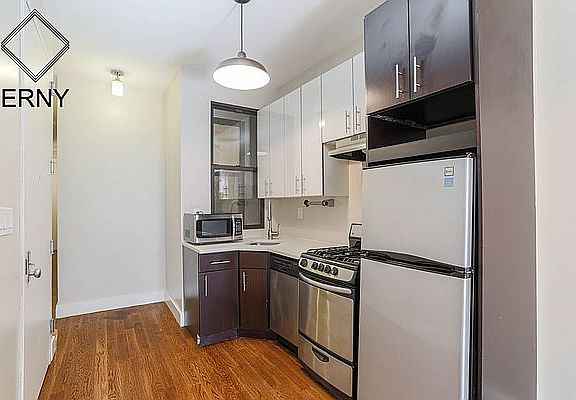 2nd image of 1355 Putman Ave #1L