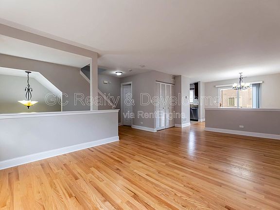 4th image of 8015 Windsor Dr