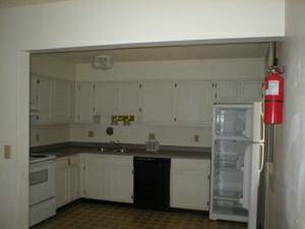 2nd image of 439 S Johnson St