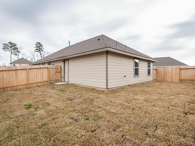 25202 Sanitas Valley Dr — Photo 3