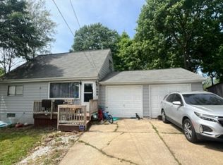 1000 Burbank Ave, Akron, OH 44305