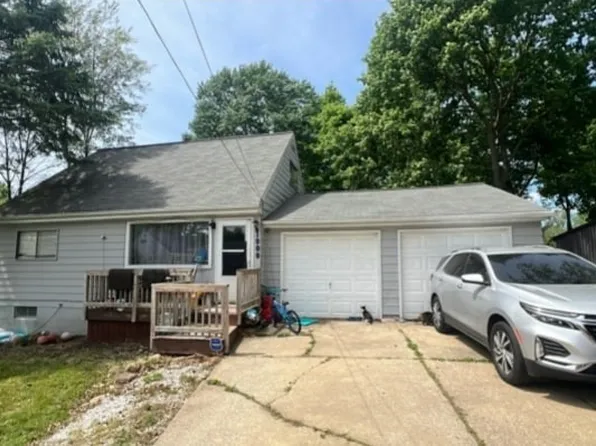 1000 Burbank Ave, Akron, OH 44305
