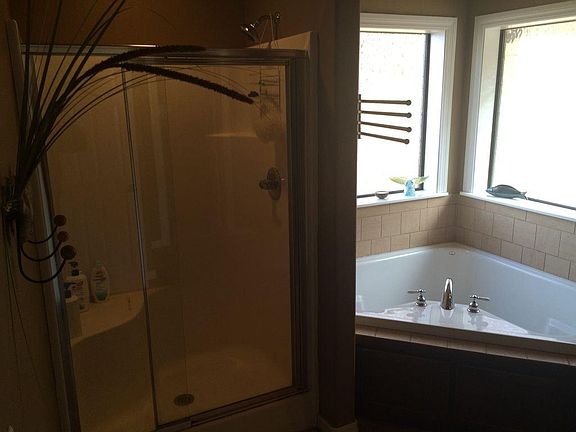 Large Master bath with double sinks