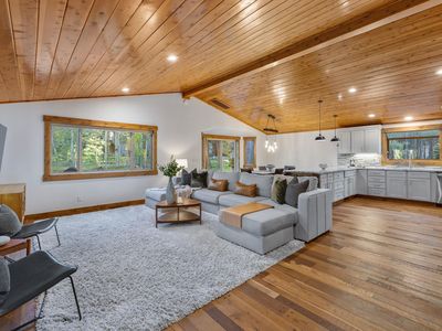 12685 Saint Moritz Ln, Truckee, CA, 96161