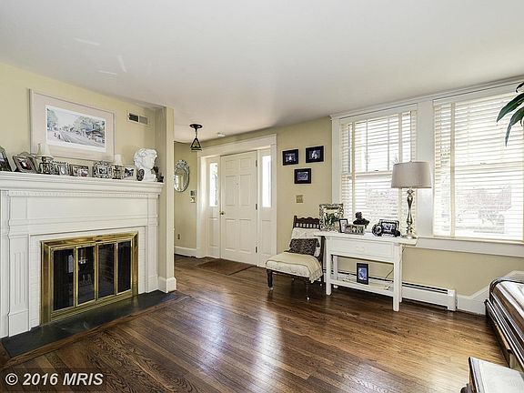 2nd image of 7468 Rosewood Manor Ln