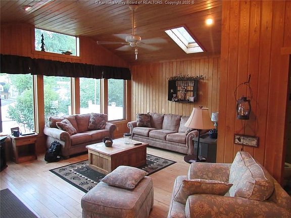 2nd image of 306 20th St SE