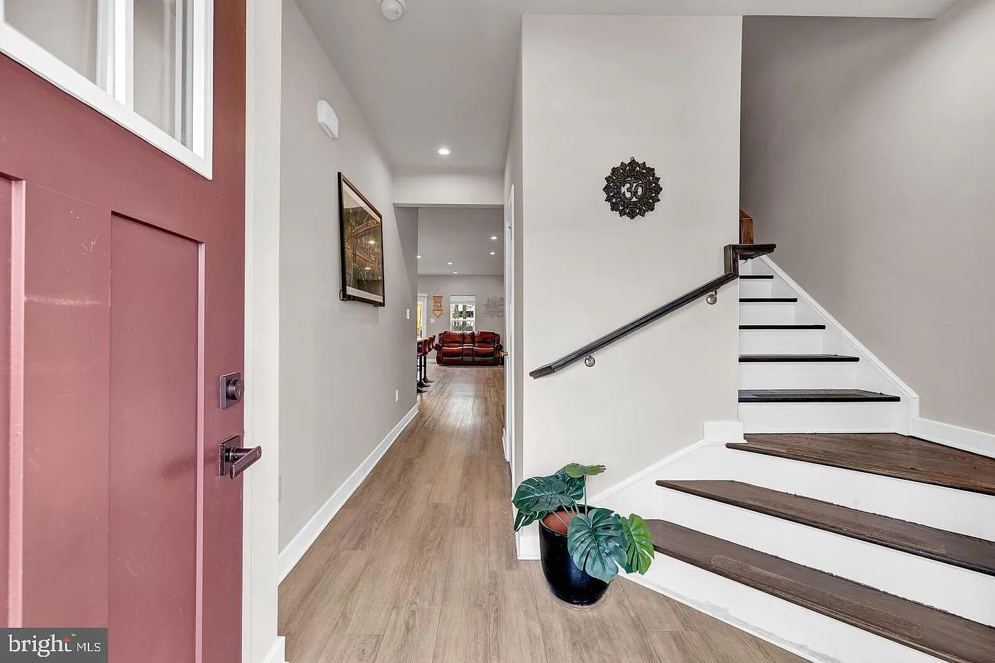 3 bed, 3.5 bath, 2462 sqft, $4,300 — Photo 4