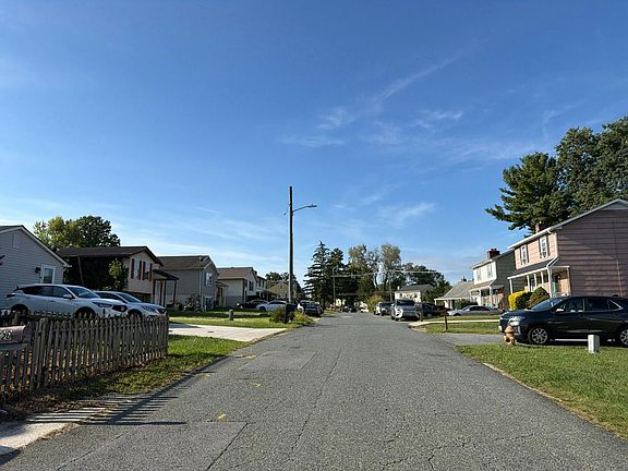 4th image of 26 Rollwin Rd