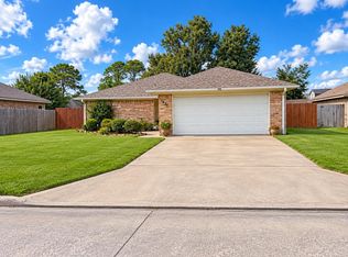7621 Barryknoll Ln, Port Arthur, TX 77642