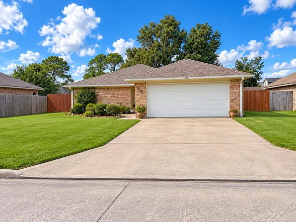 7621 Barryknoll Ln, Port Arthur, TX 77642