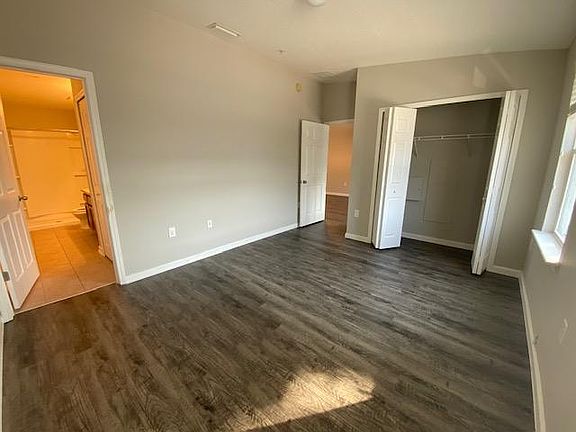 3rd image of 7035 Deer Lodge Cir Unit 109