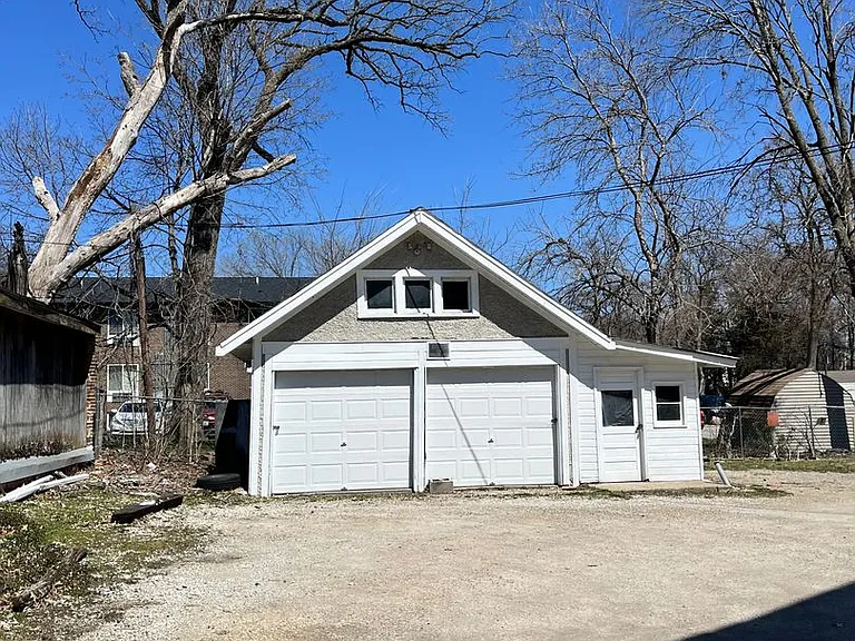 3309 University Ave — Photo 34