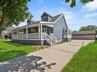 1053 S Decatur St, Hobart, IN 46342