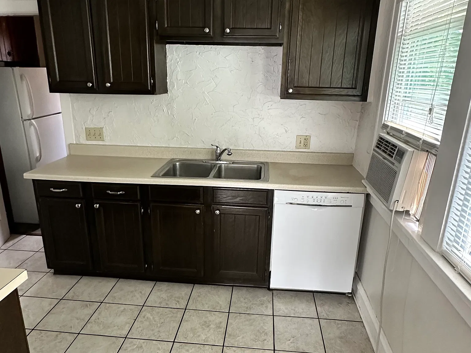 2 bed, 1000 sqft, $1,500 — Photo 4