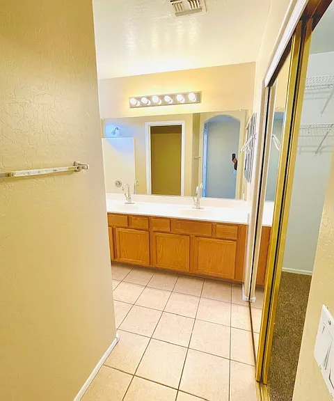1802 S 114th Dr — Photo 19