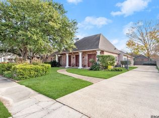 8611 Rainwood Ave, Baton Rouge, LA 70810