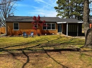 219 Berton Ave, Holdenville, OK 74848