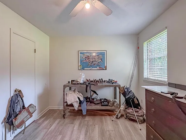 2034 Harriet Dr — Photo 25