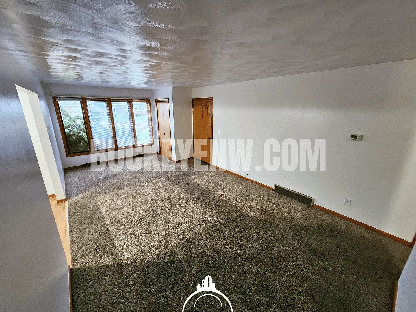 2420 Eastgate — Photo 3